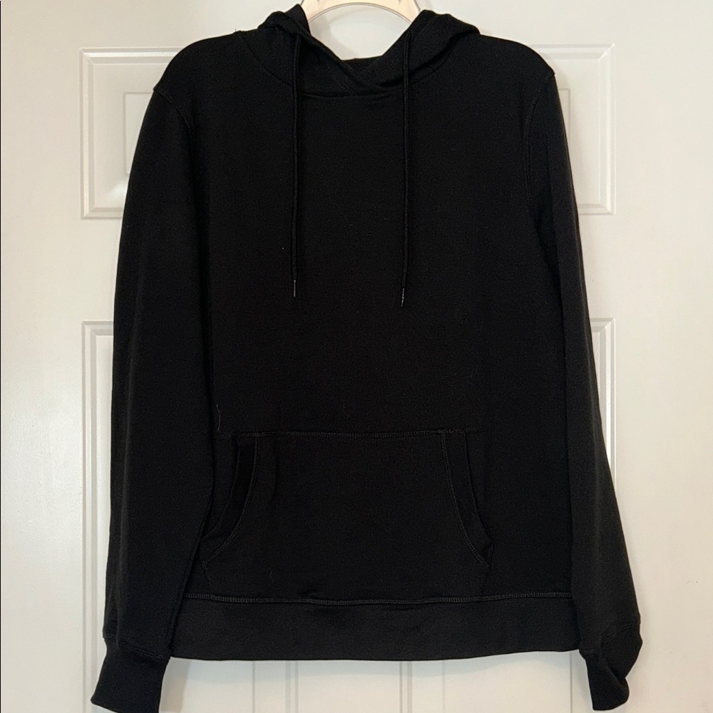 Women’s Hoodie Black NWOT Athletic Gym Workout Lounge Everyday Casual